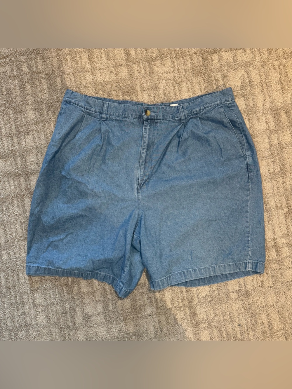 Covington Classic Men's Denim Shorts - Size 40